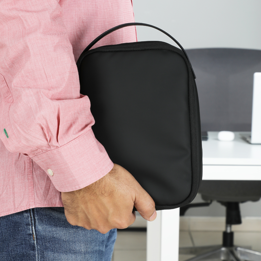 Travel Gadgets & Electronics Flexible Organizer Bag - Travel Organizer - SKROSS Travel