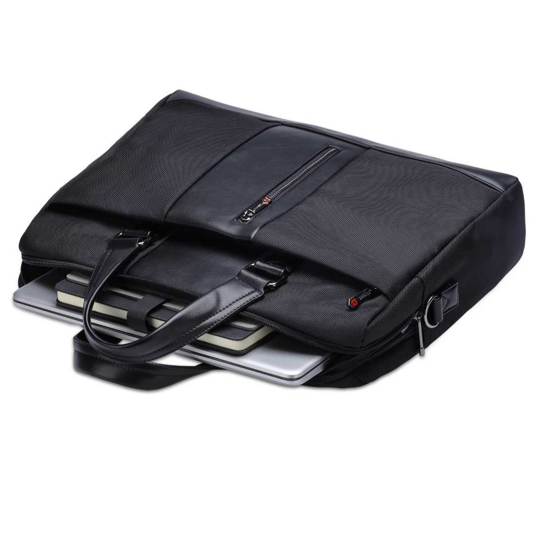 Alpha Corporate Briefcase - Travel Briefcase - SKROSS Travel
